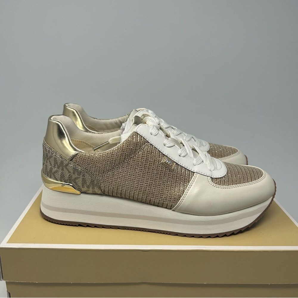 Michael Kors Monique Sneakers - Picture 2 of 8